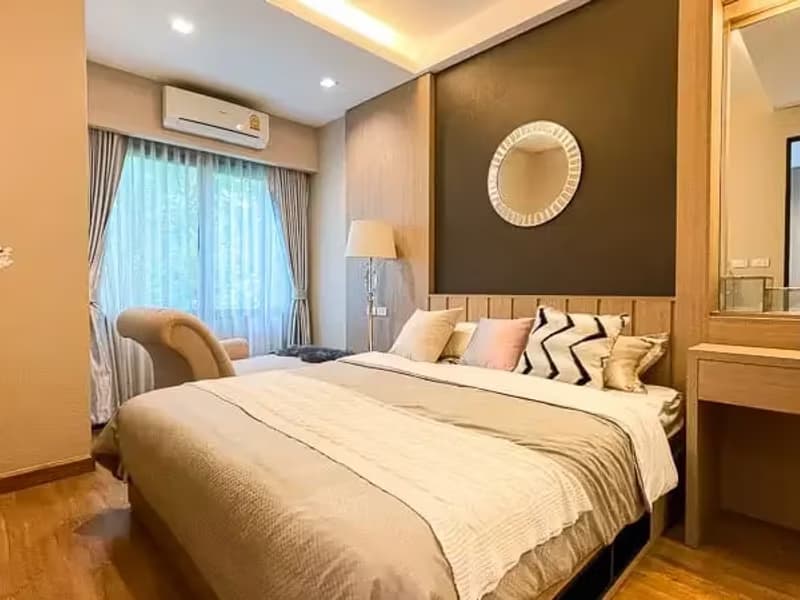 1 Bedroom Condo