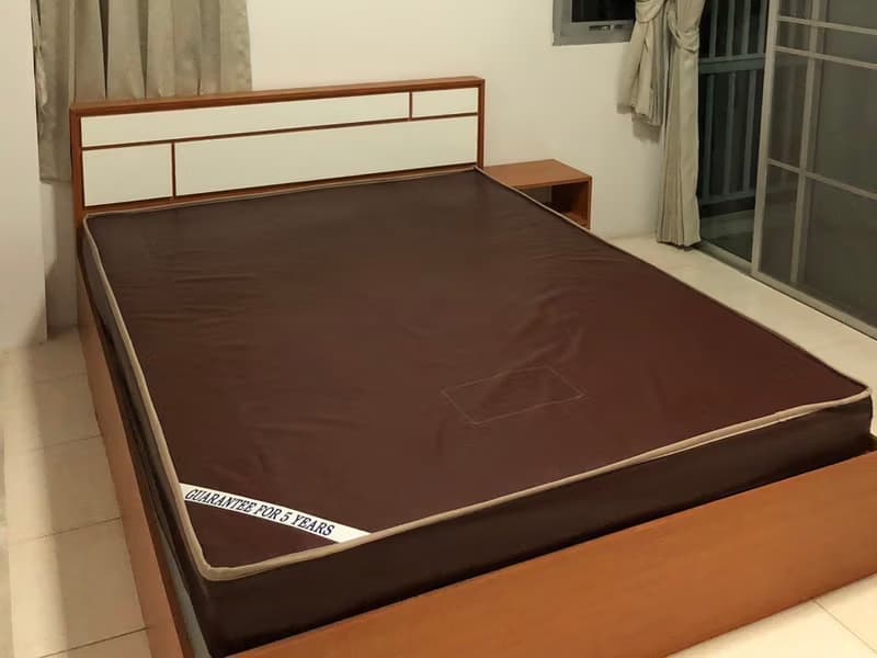 7 Bed Townhouse for Rent and Sale in Mueang Chiang Mai District