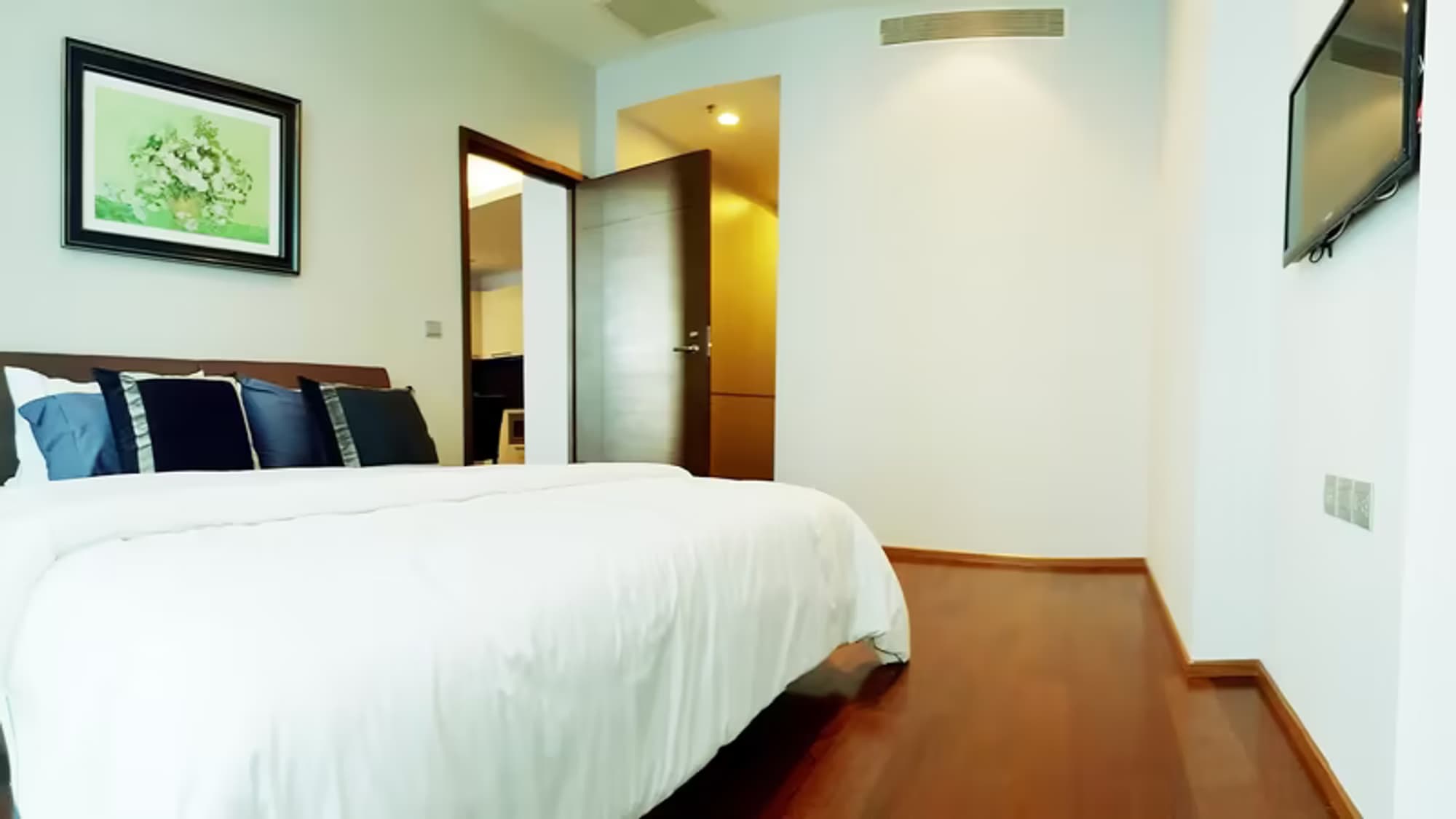 Condo for Rent at Quattro by Sansiri - Image 1