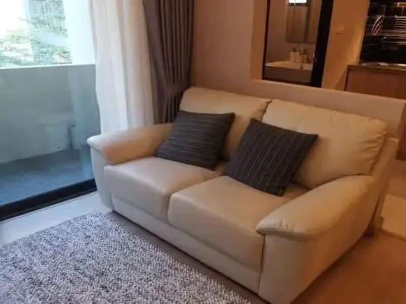 1 Bedroom Condo