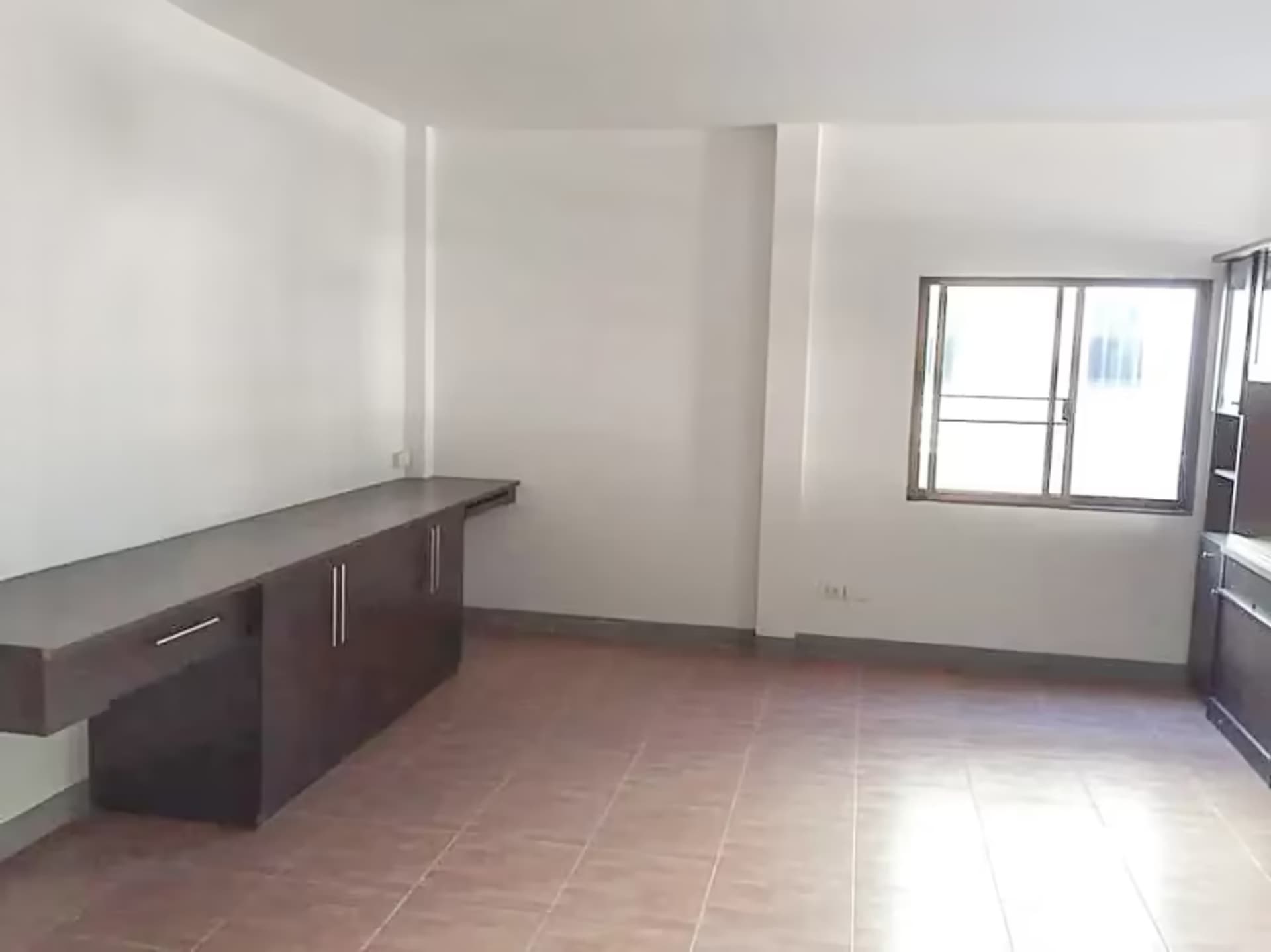 3 Bedroom House - Image 6