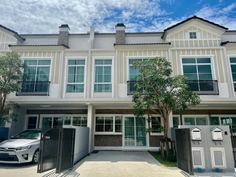 2 Bed Townhouse for Rent in Prawet