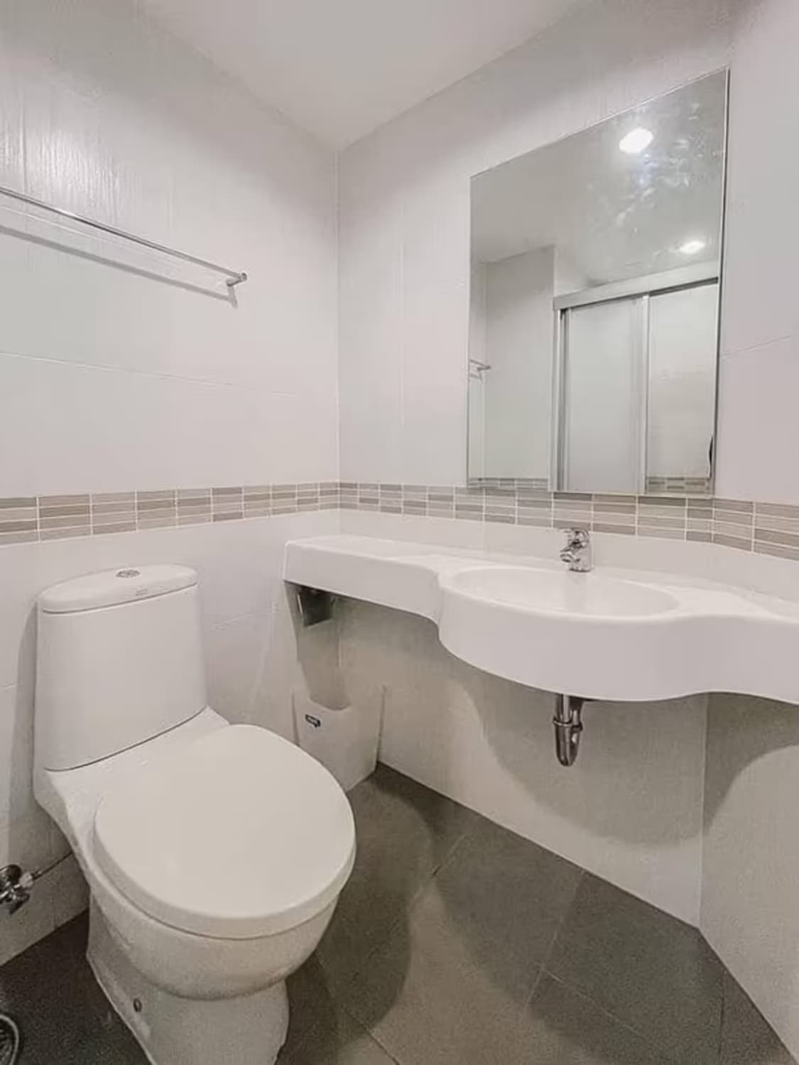  - Image 4