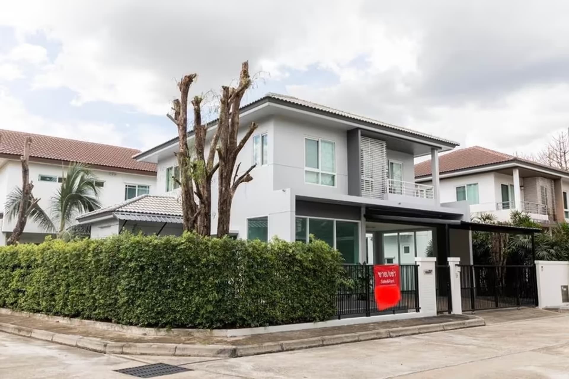 3 Bedroom House - Image 4