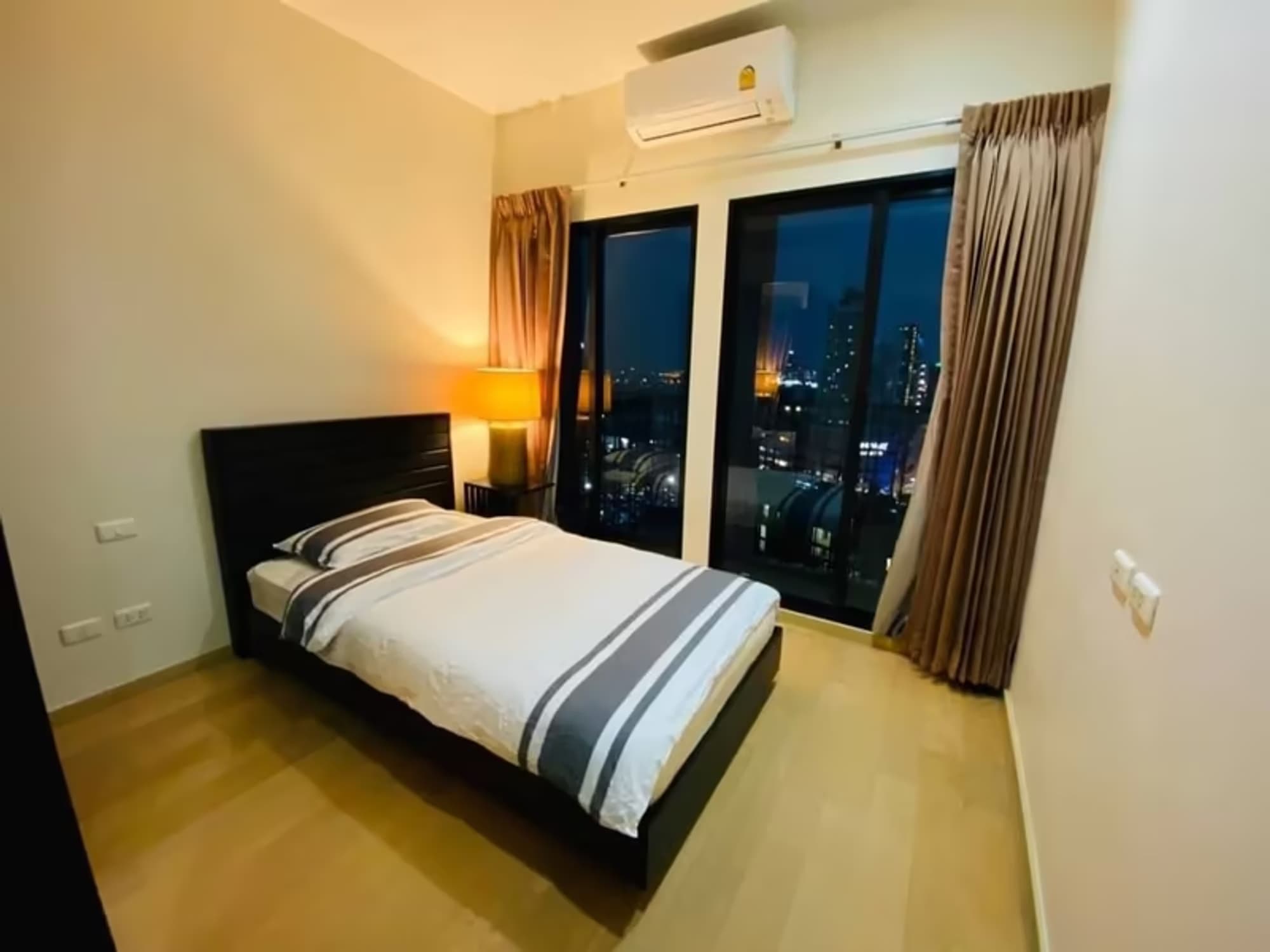 Condo for Rent, Sale at Noble Reveal - Image 10