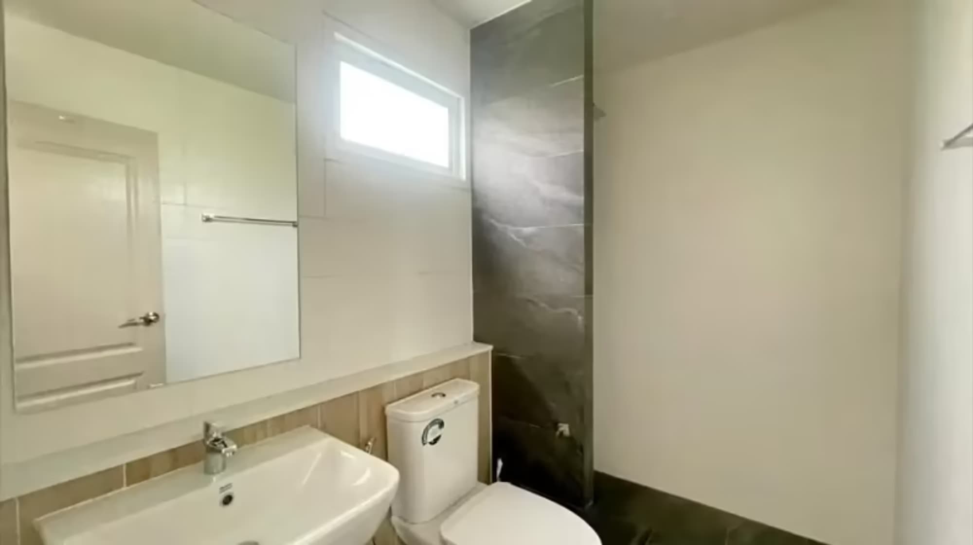 2 Bedroom House - Image 10