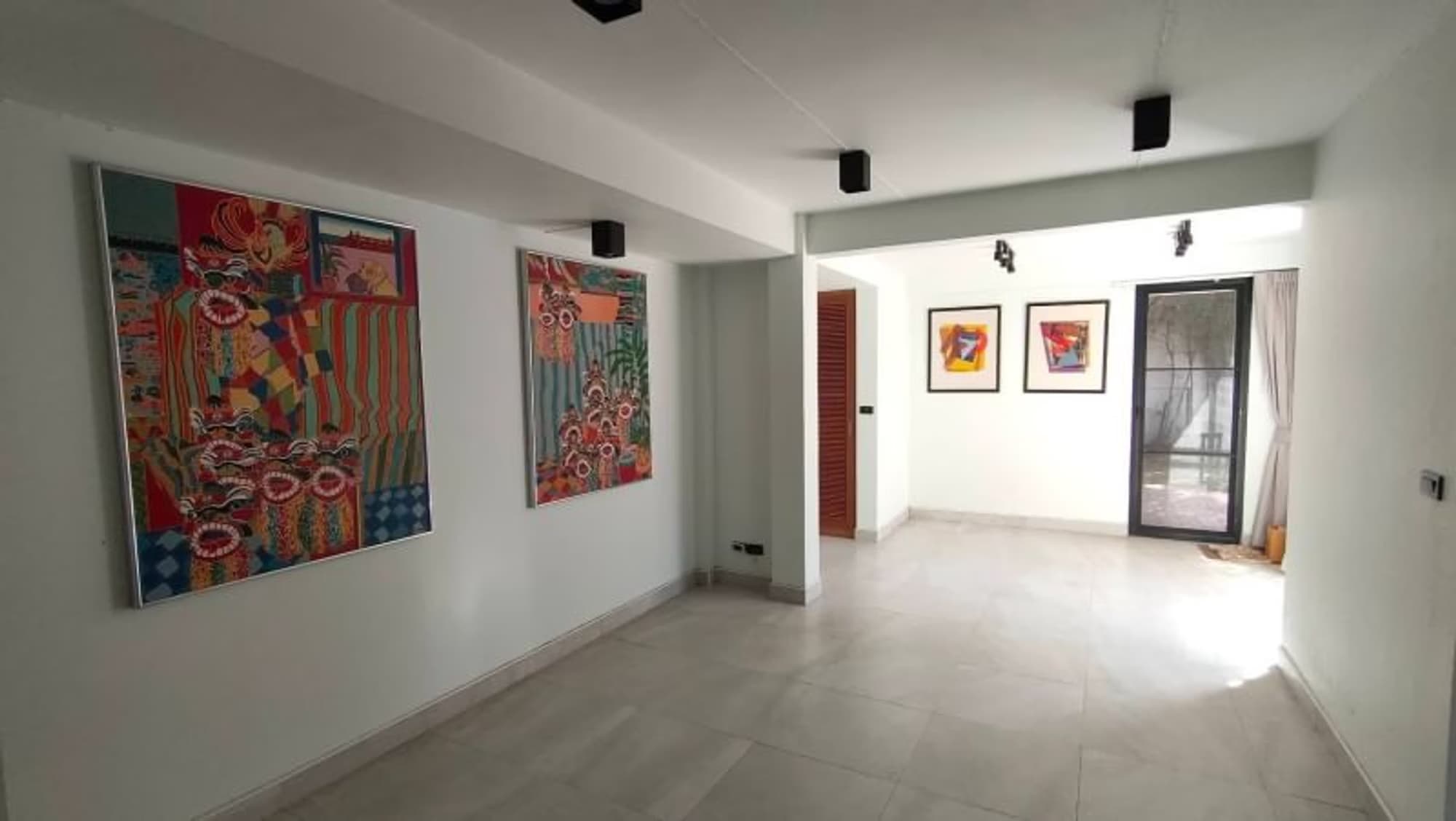  - Image 4