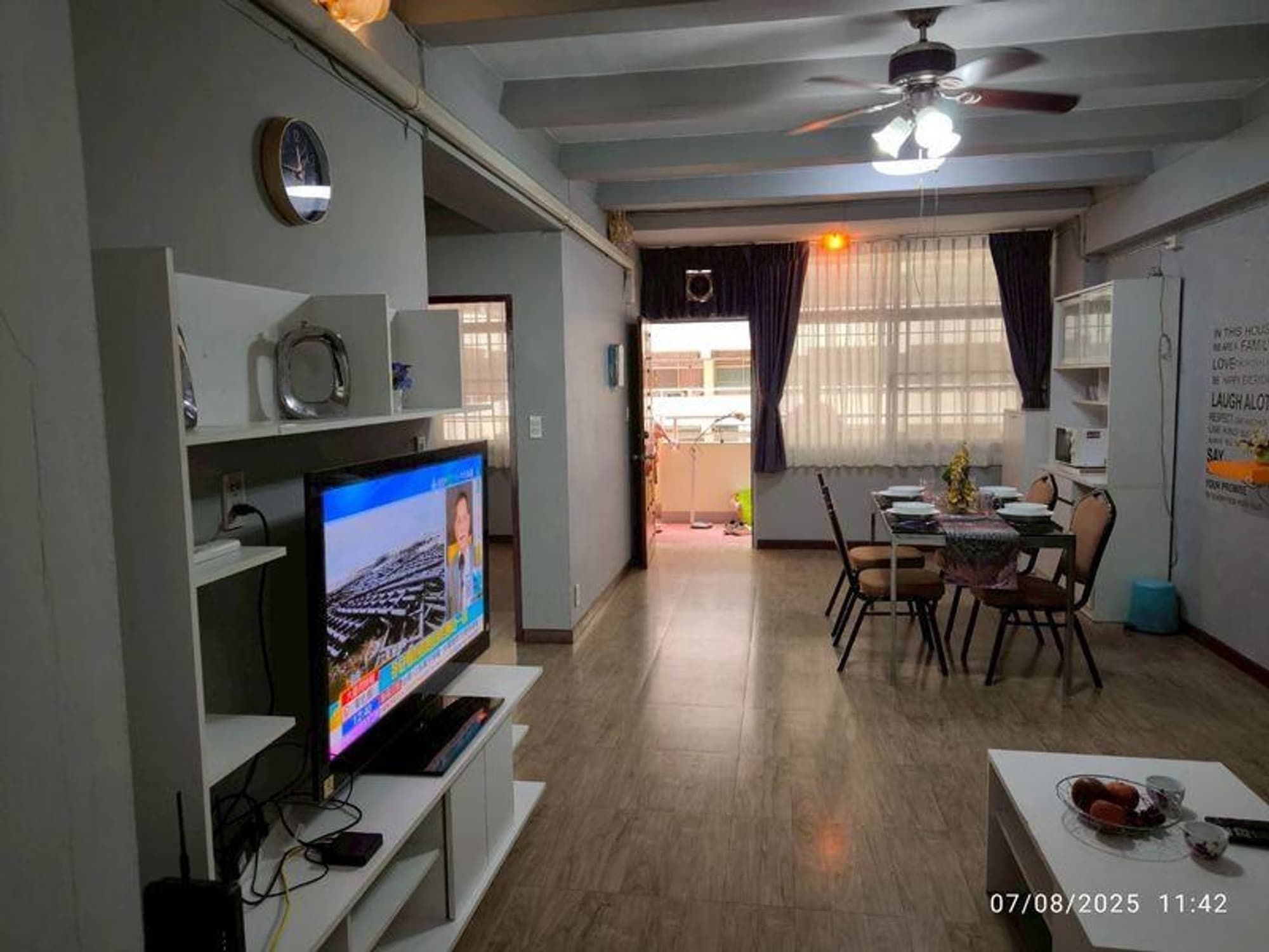 2 Bed Condo for Rent in Huai Khwang - Image 12
