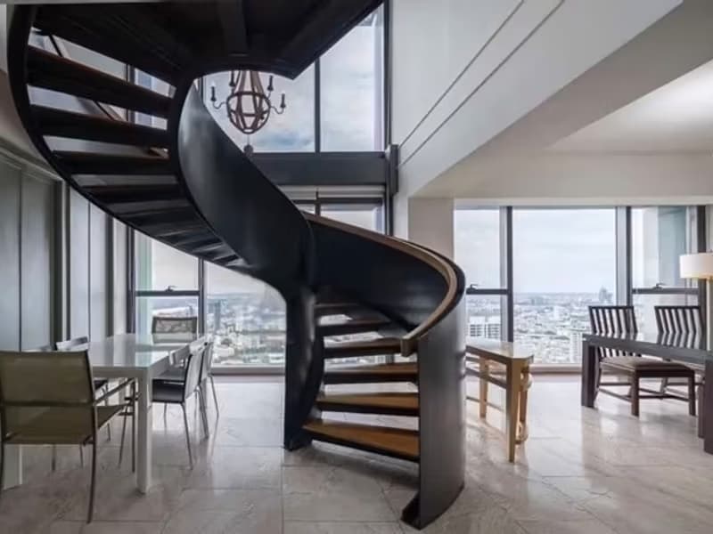 4 Bedroom Condo