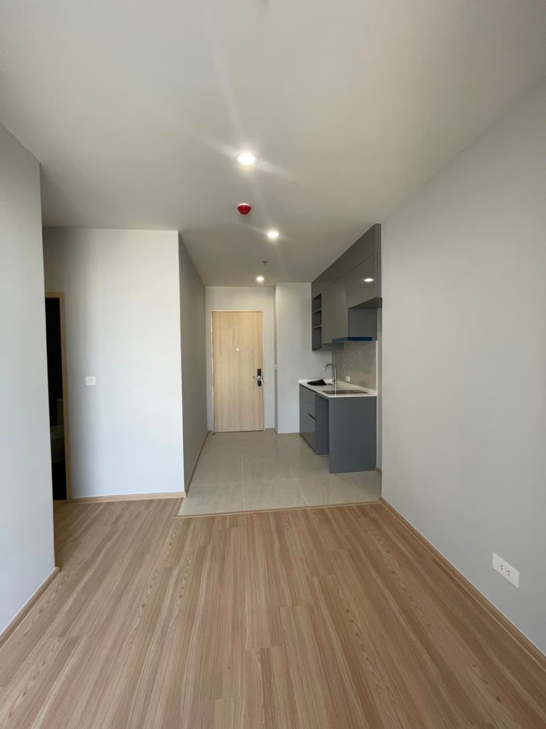 2 Bed Condo for Sale in Phra Khanong - Image 8