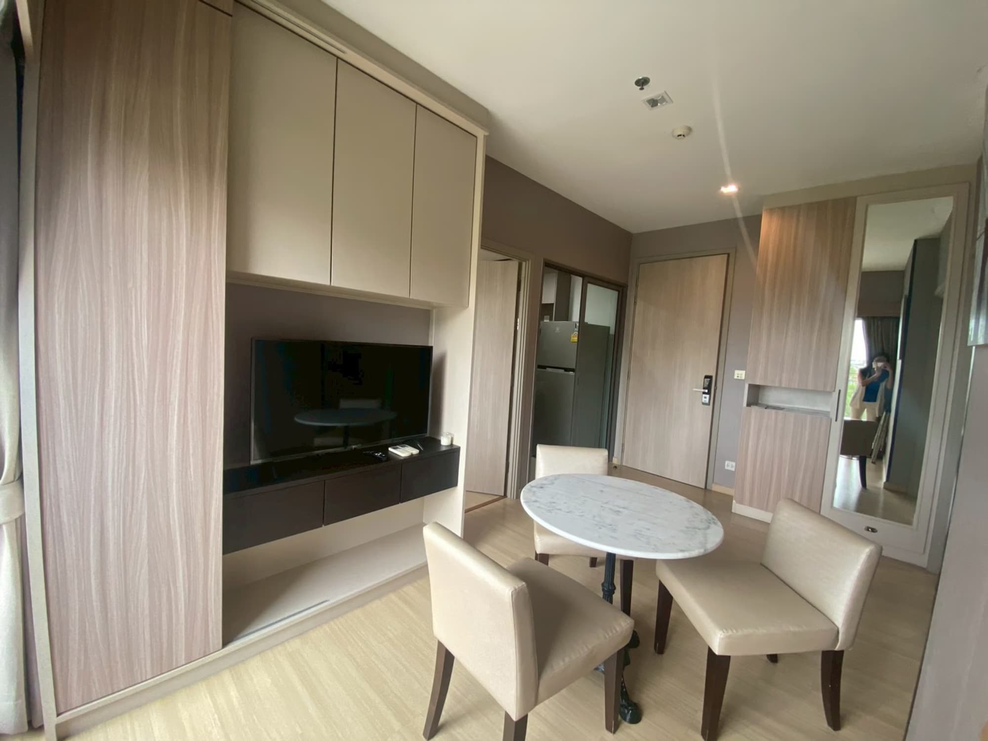2 ห้องนอน คอนโด สำหรับ ขาย ใน Phra Khanong - Image 2