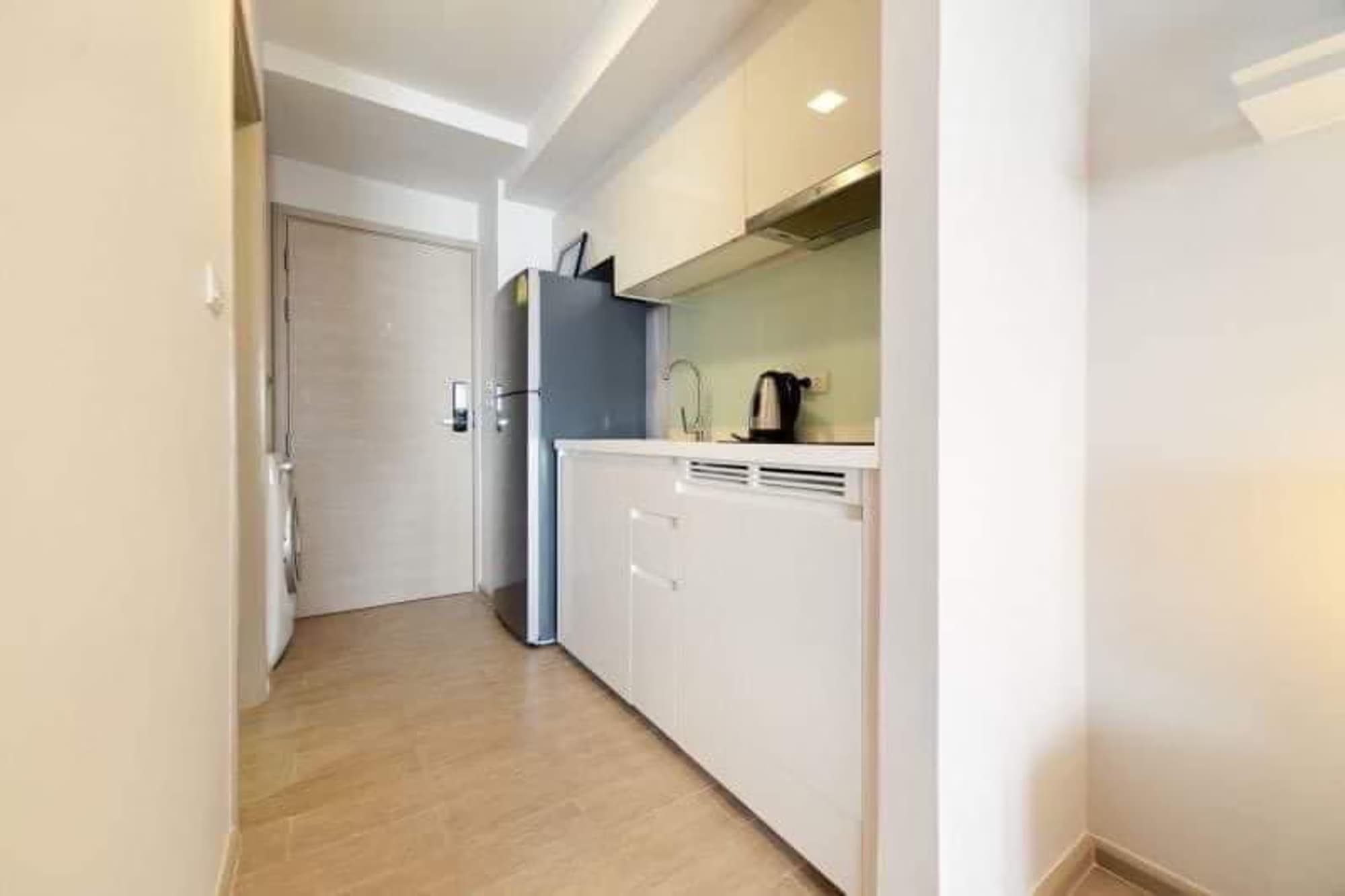 1 ห้องนอน Condo สำหรับ จำหน่าย ใน วัฒนา - Image 3