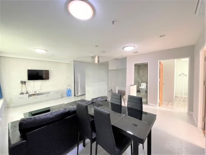2 Bed Condo for Sale in Watthana