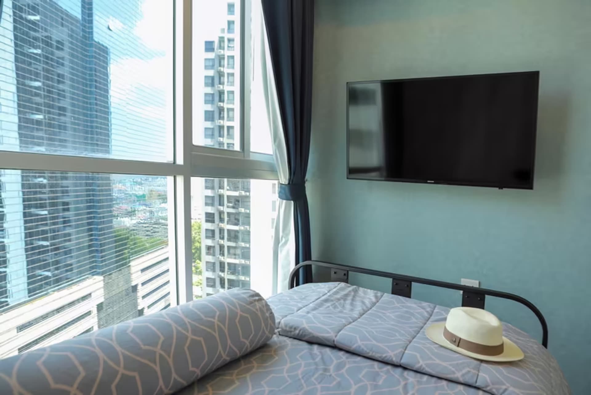 Condo for Sale at Noble Revolve Ratchada 2 - Image 9