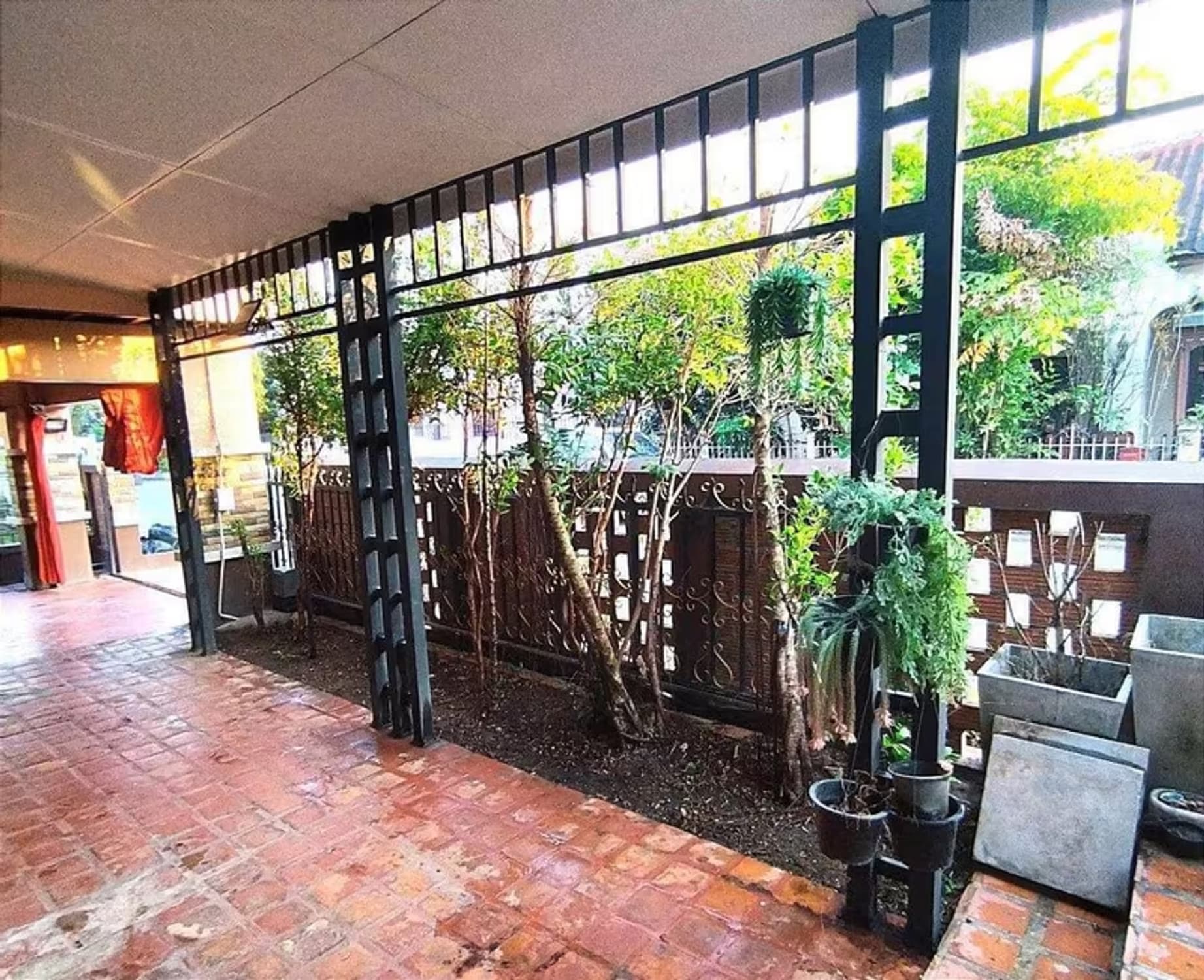 4 Bedroom House - Image 7