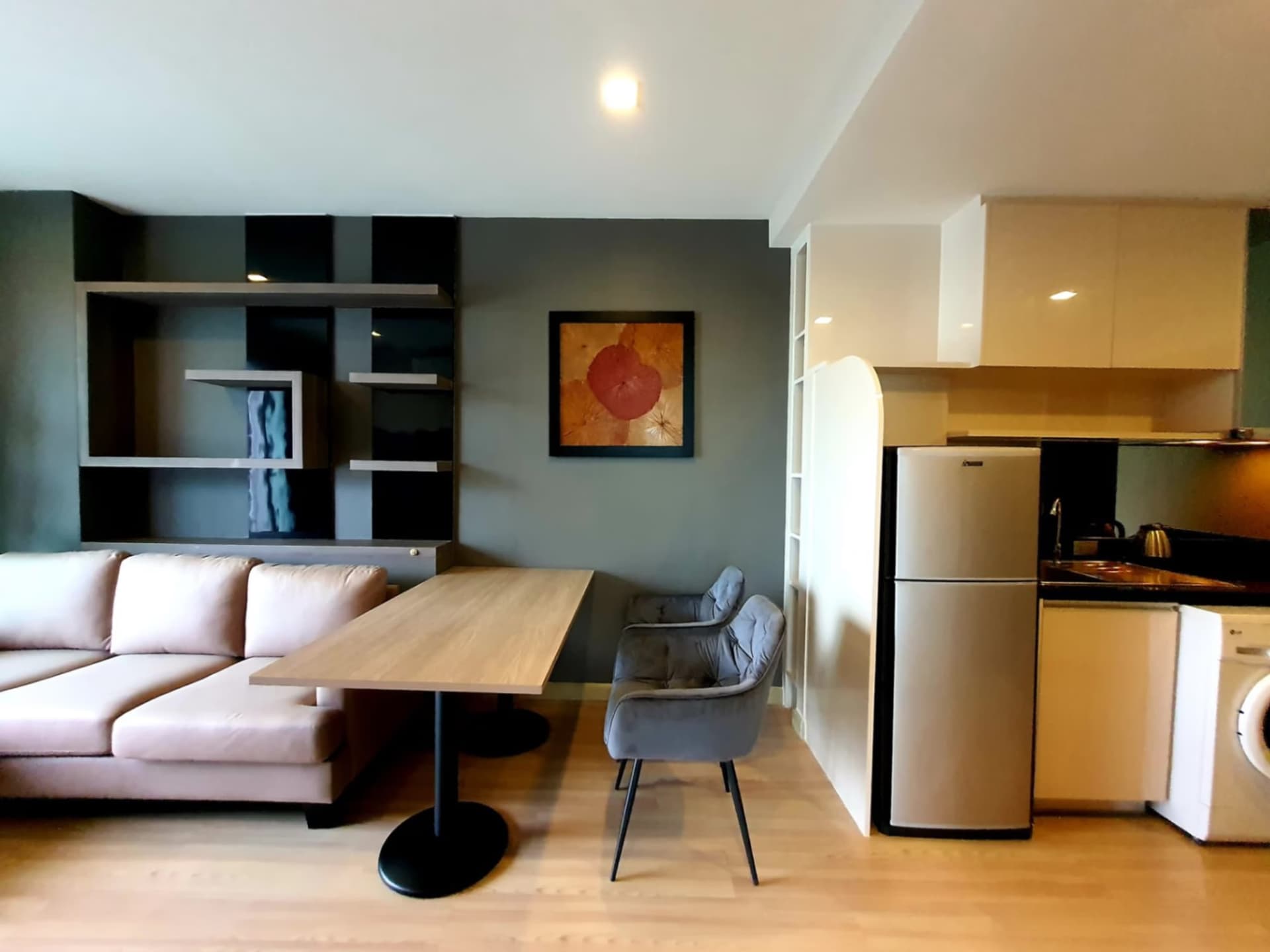 1 ห้องนอน คอนโด สำหรับ จำหน่าย ใน Watthana - Image 2