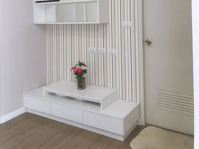 1 Bedroom Condo