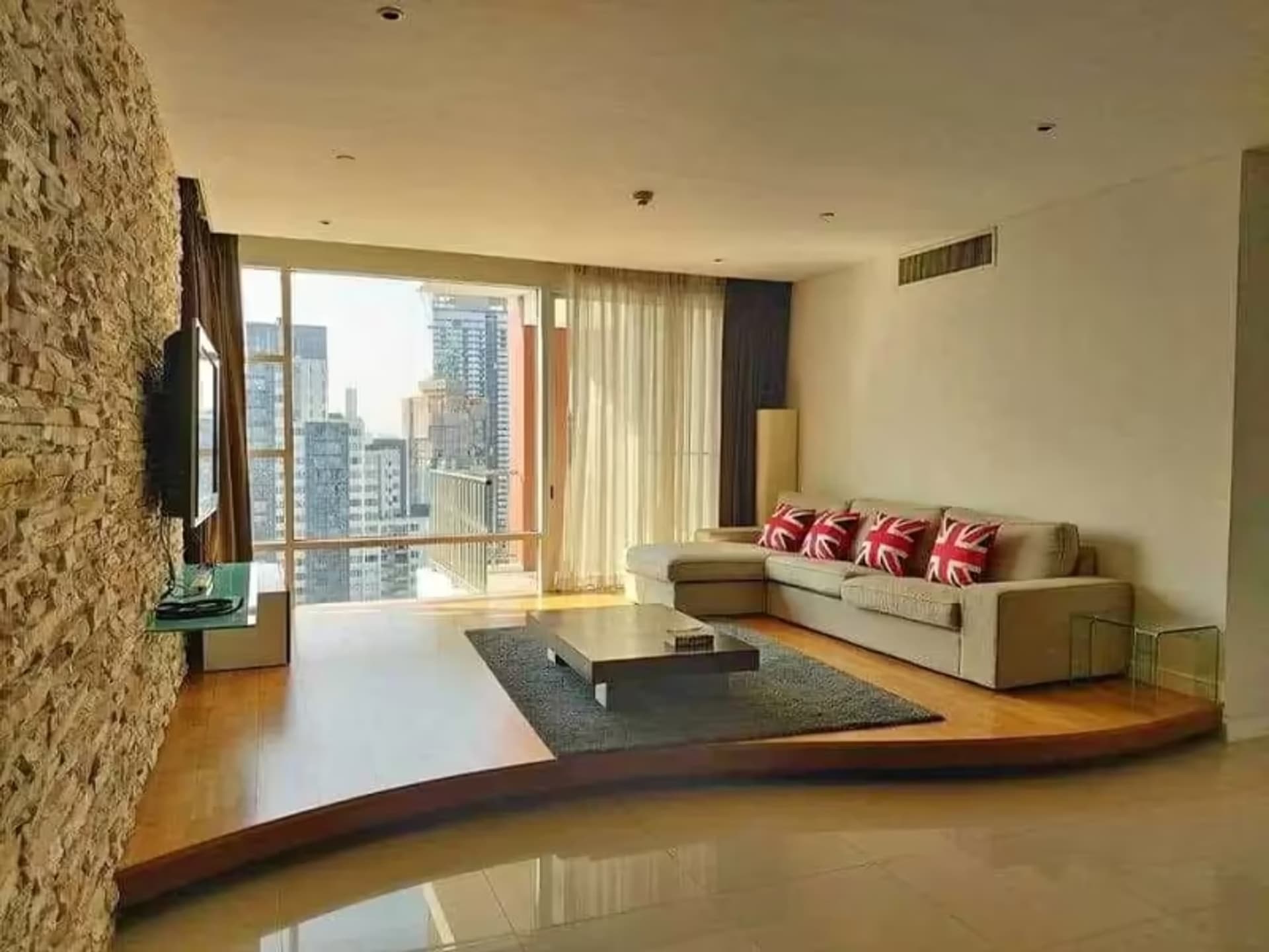 3 Bedroom Condo - Image 5