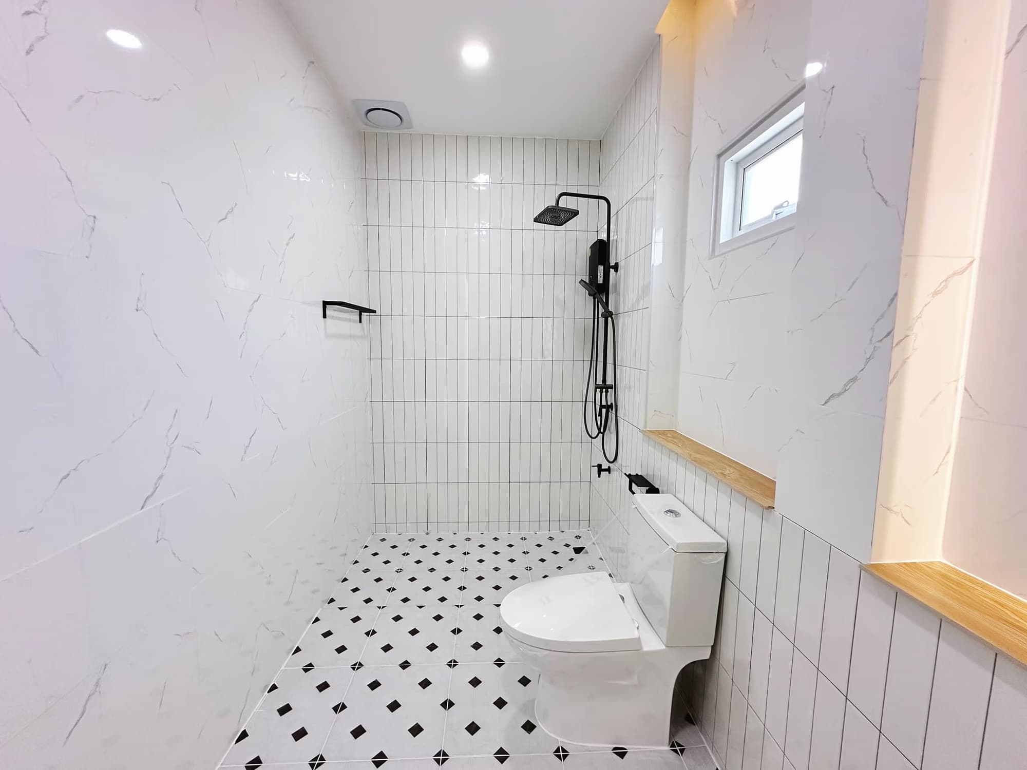 4 Bed House for Sale in Hang Dong - Image 13