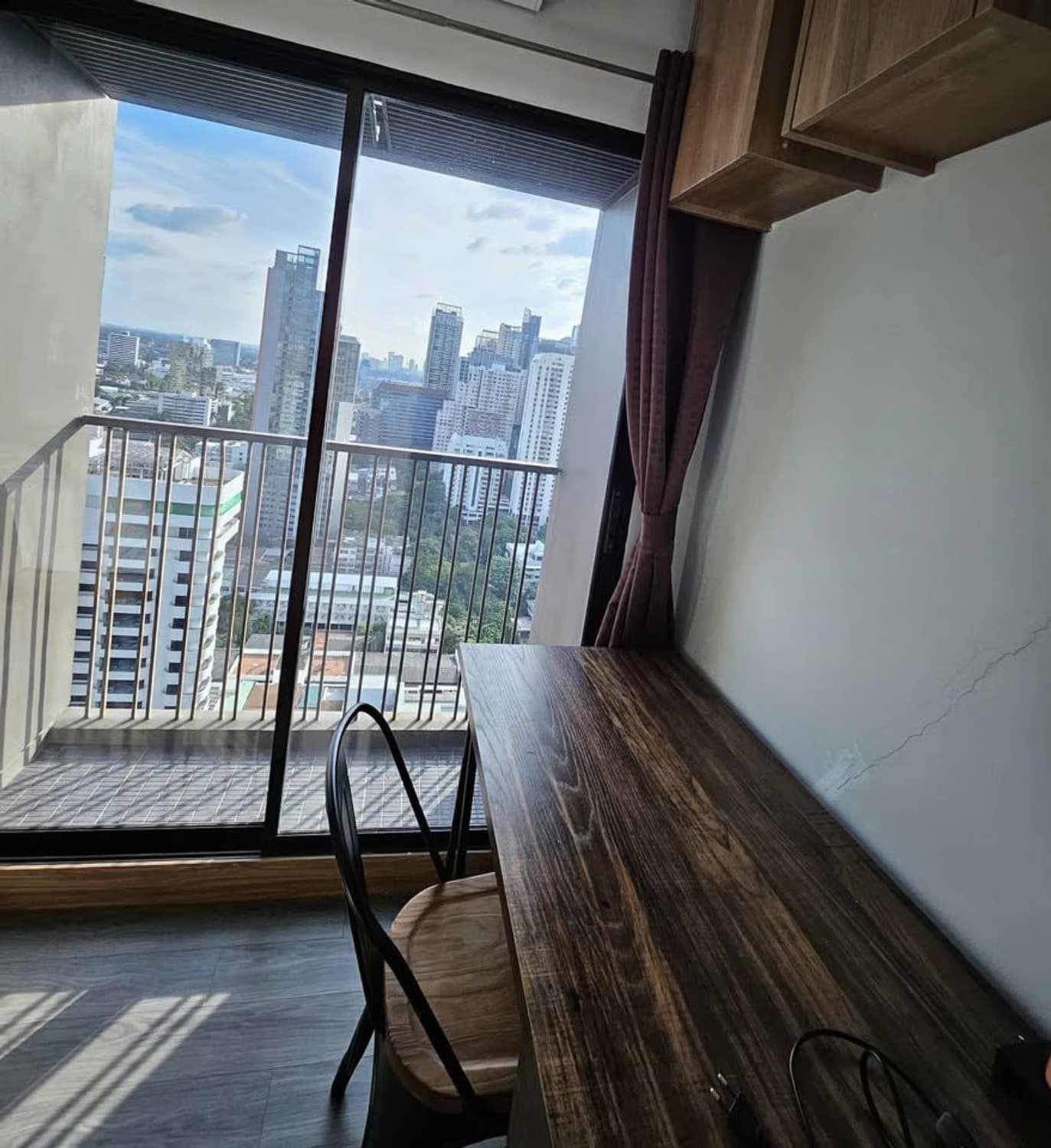 1 Bedroom Condo for Rent at Noble Refine - Image 6