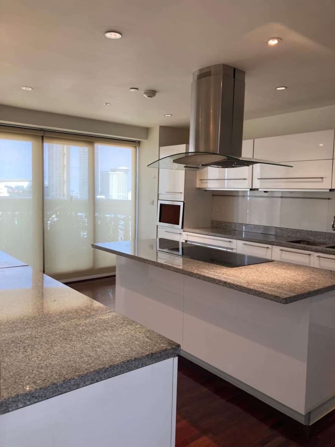 Condo for Rent at lebua at State Tower - Image 5