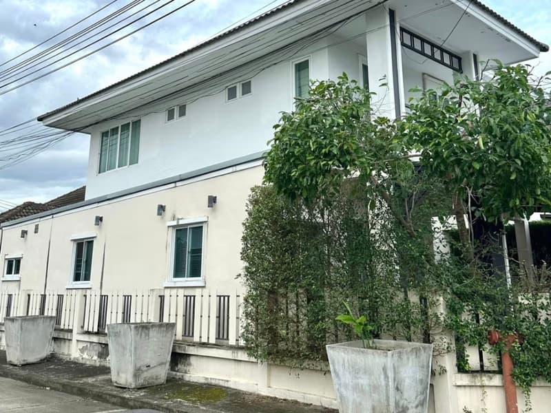 3 Bed House for Rent in Mueang Chiang Mai