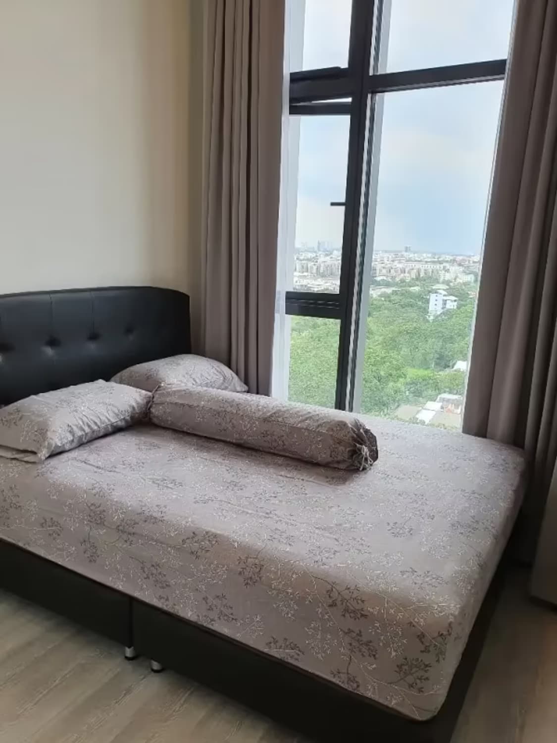 1 Bedroom Condo - Image 10