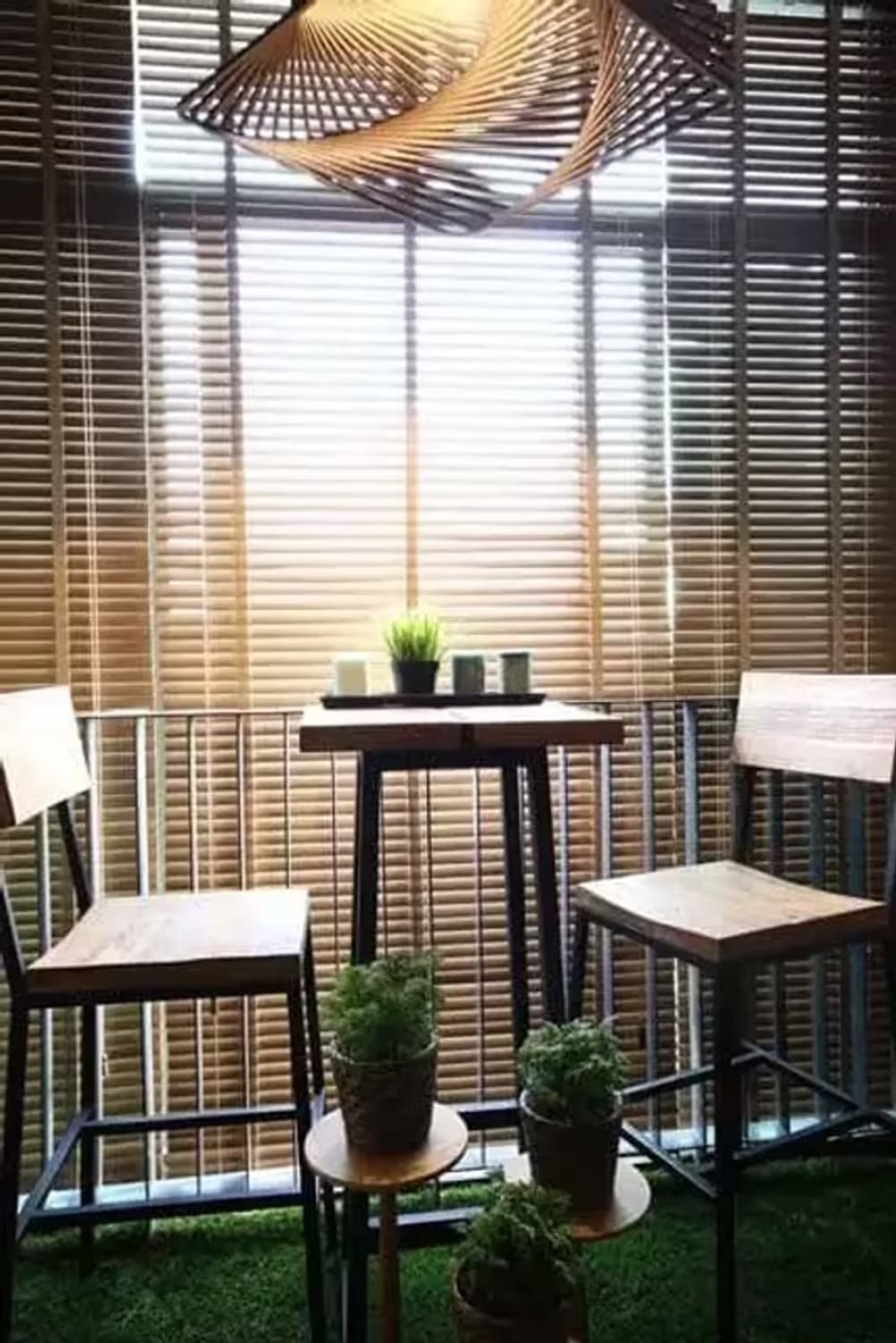 1 Bedroom Condo - Image 1