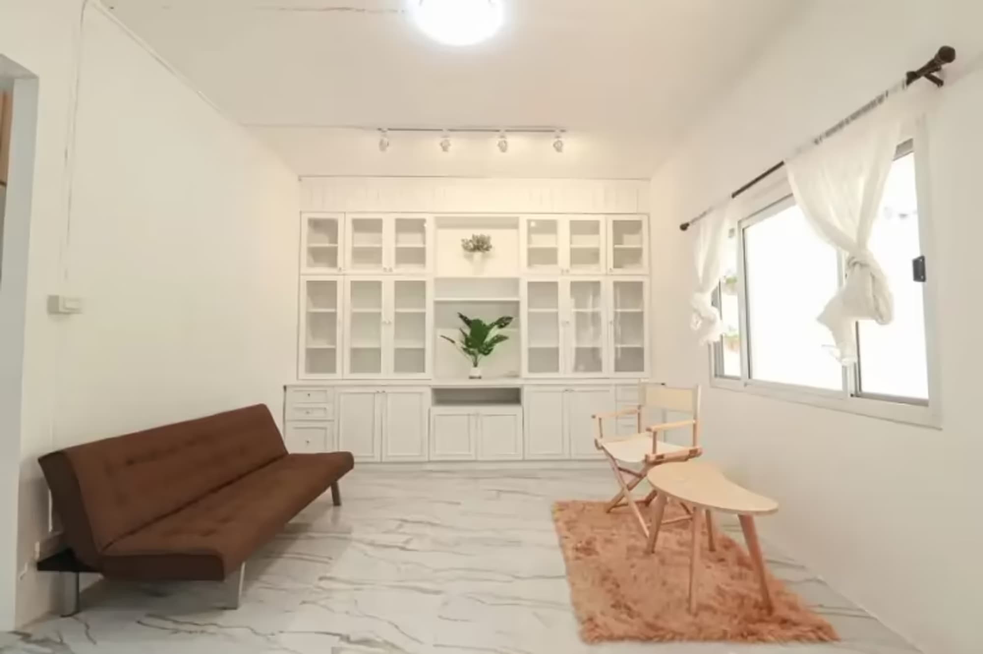 2 Bedroom House - Image 10