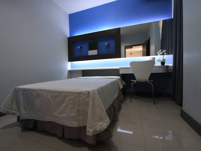 Condo for Rent at Pathum Wan Resort