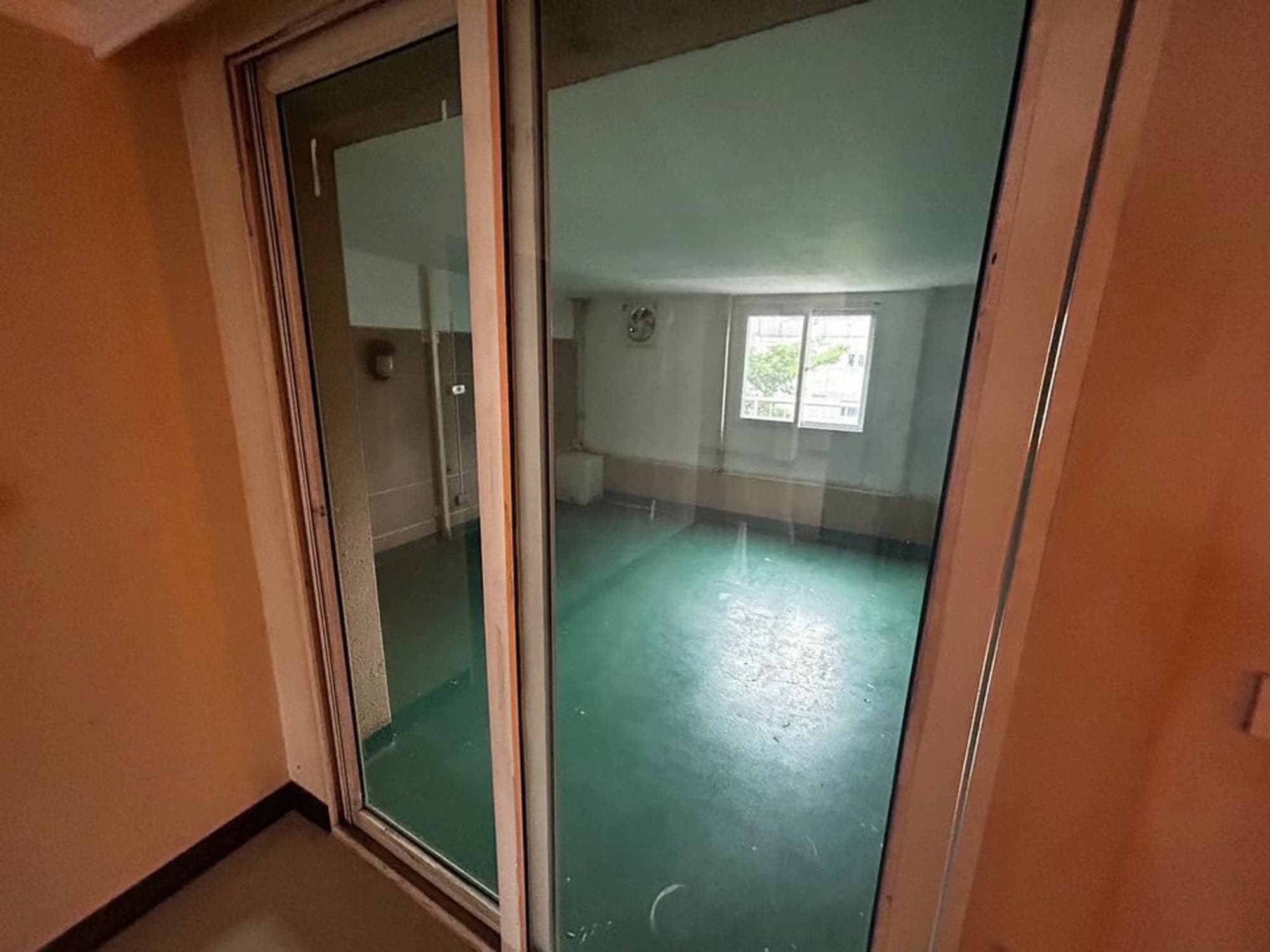 Commercial for Rent in Huai Khwang  - Image 16