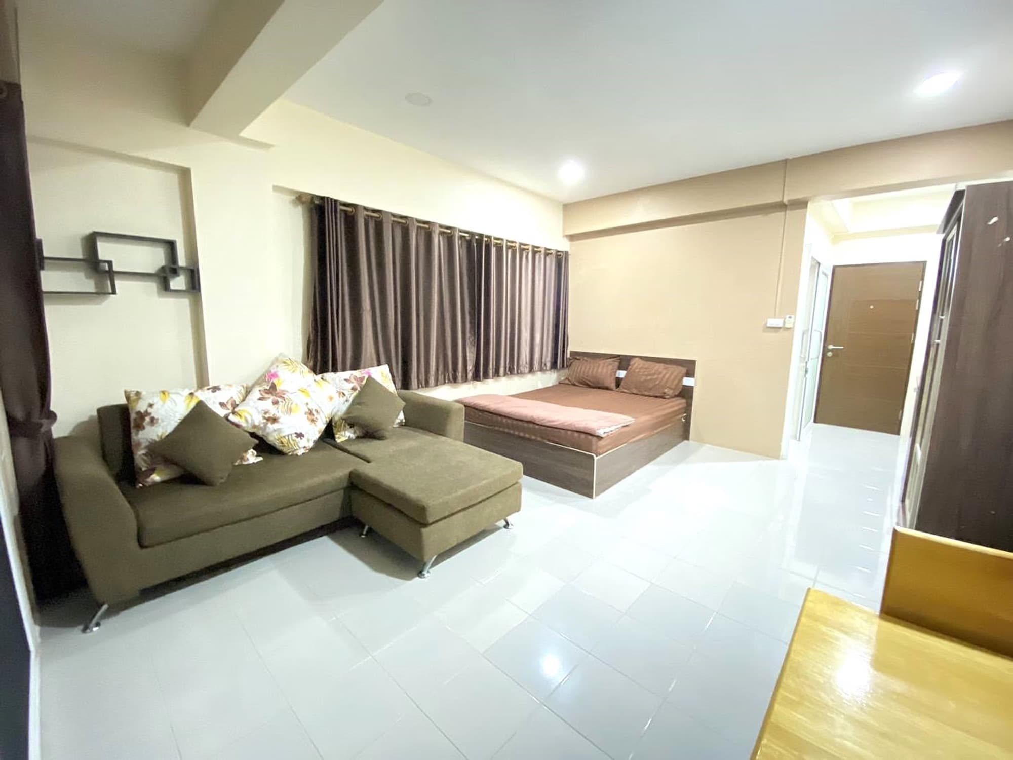 Studio Condo for Rent in Mueang Chiang Mai - Image 1