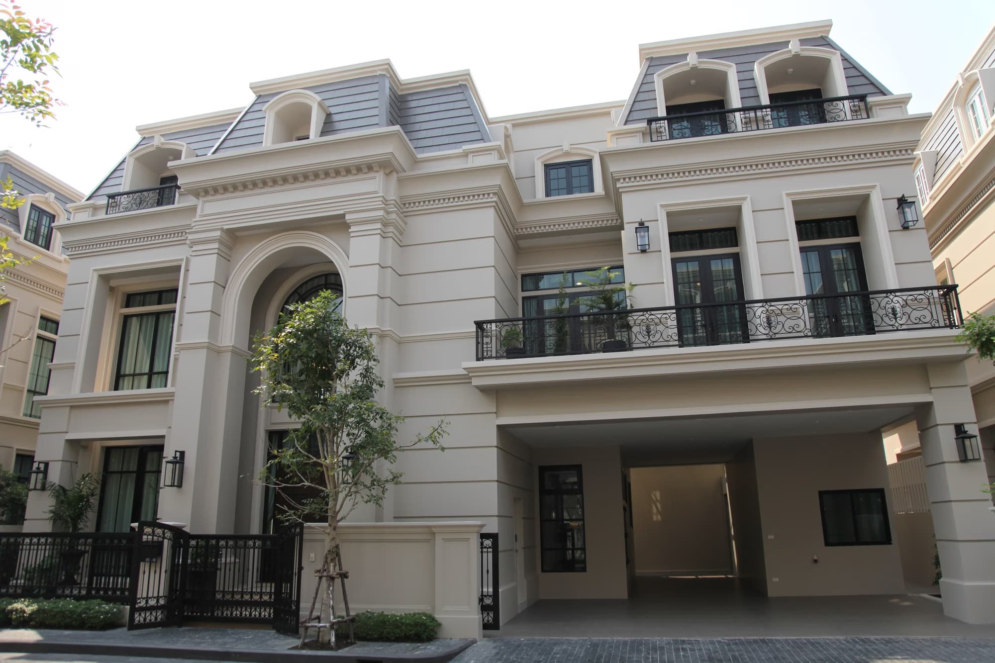 Condo for Sale at The Welton Rama 3 - Image 1
