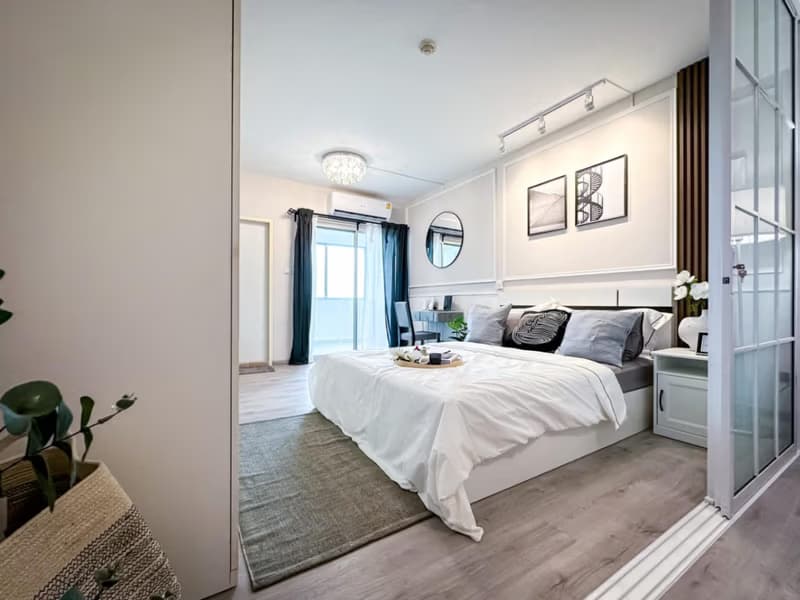 1 Bedroom Condo