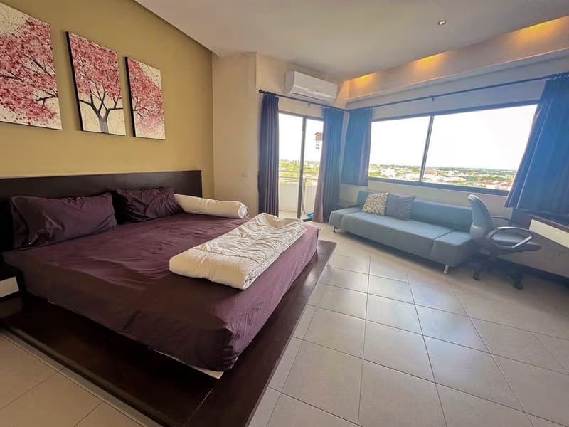 Condo for Sale at Riverside Condo  