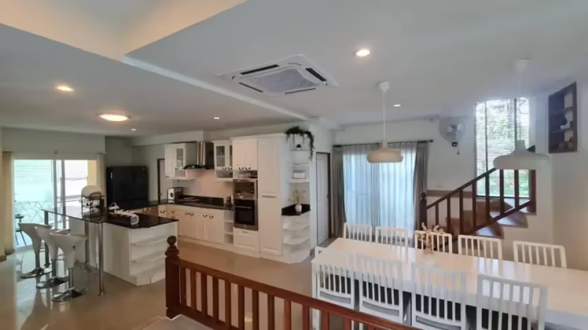 4 Bedroom House - Image 18