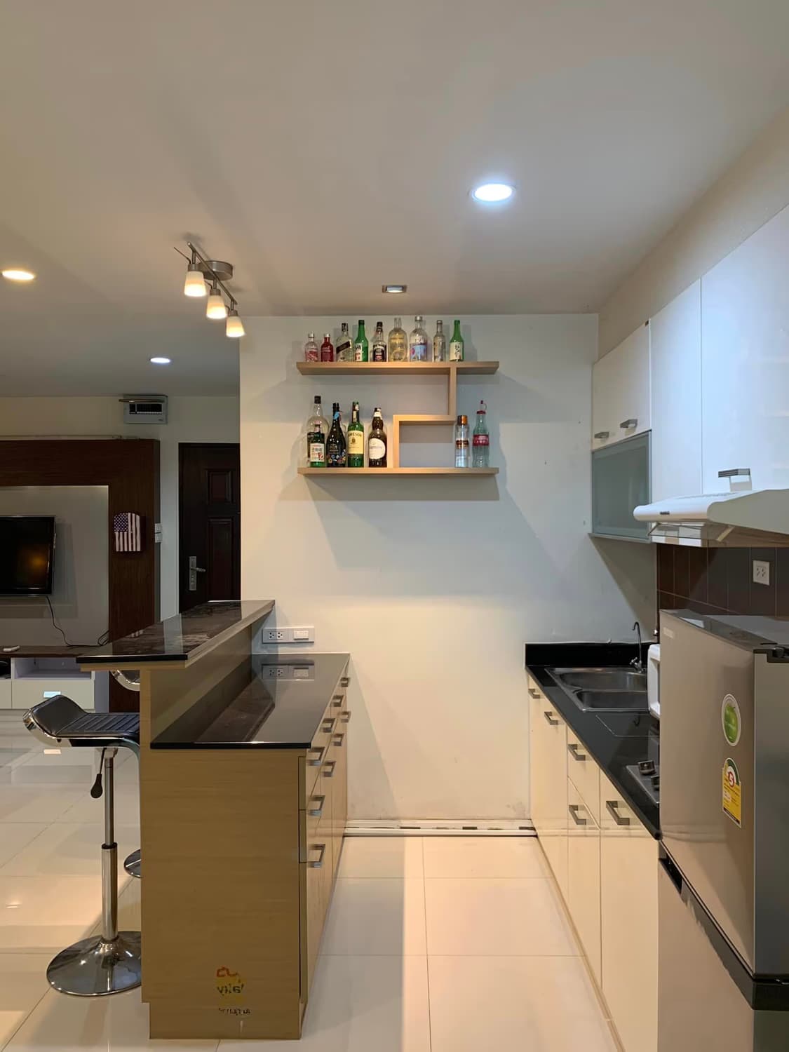 1 Bed Condo for Sale  Near Phetchaburi MRT - Image 8