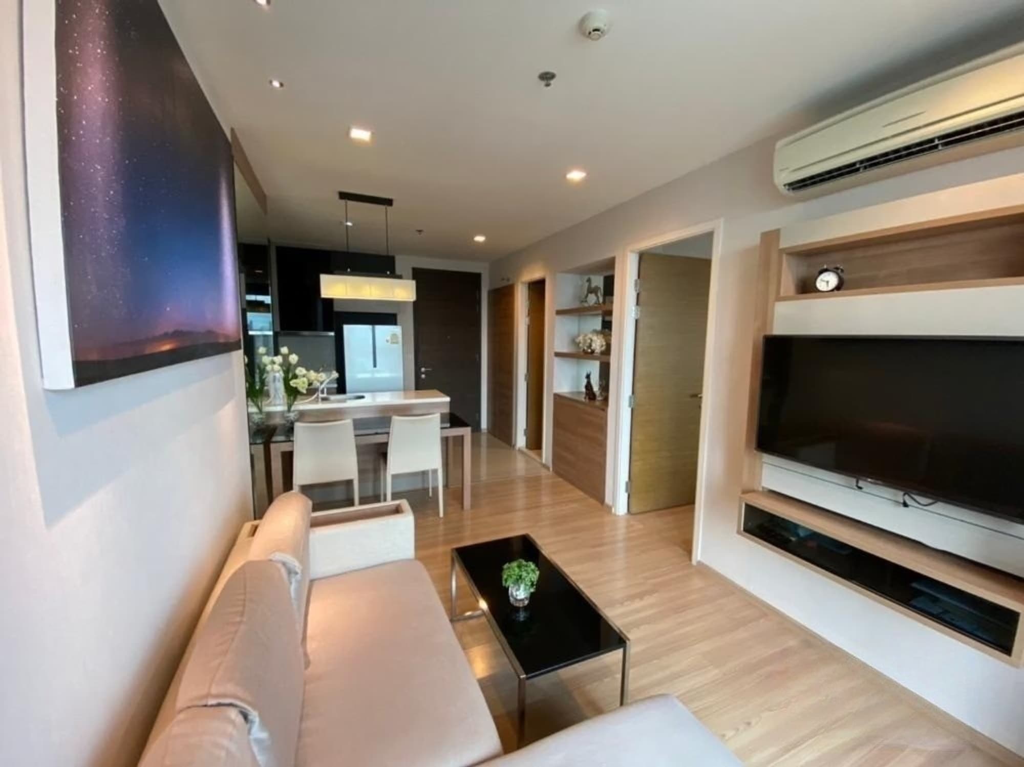 1 Bed Condo for Rent in Phaya Thai - Image 4