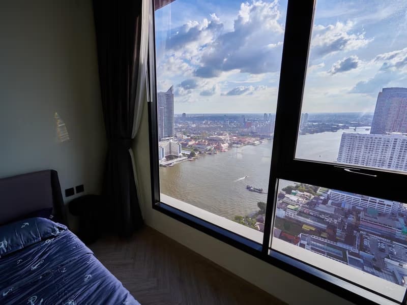 2 Bed Condo for Rent in Khlong San