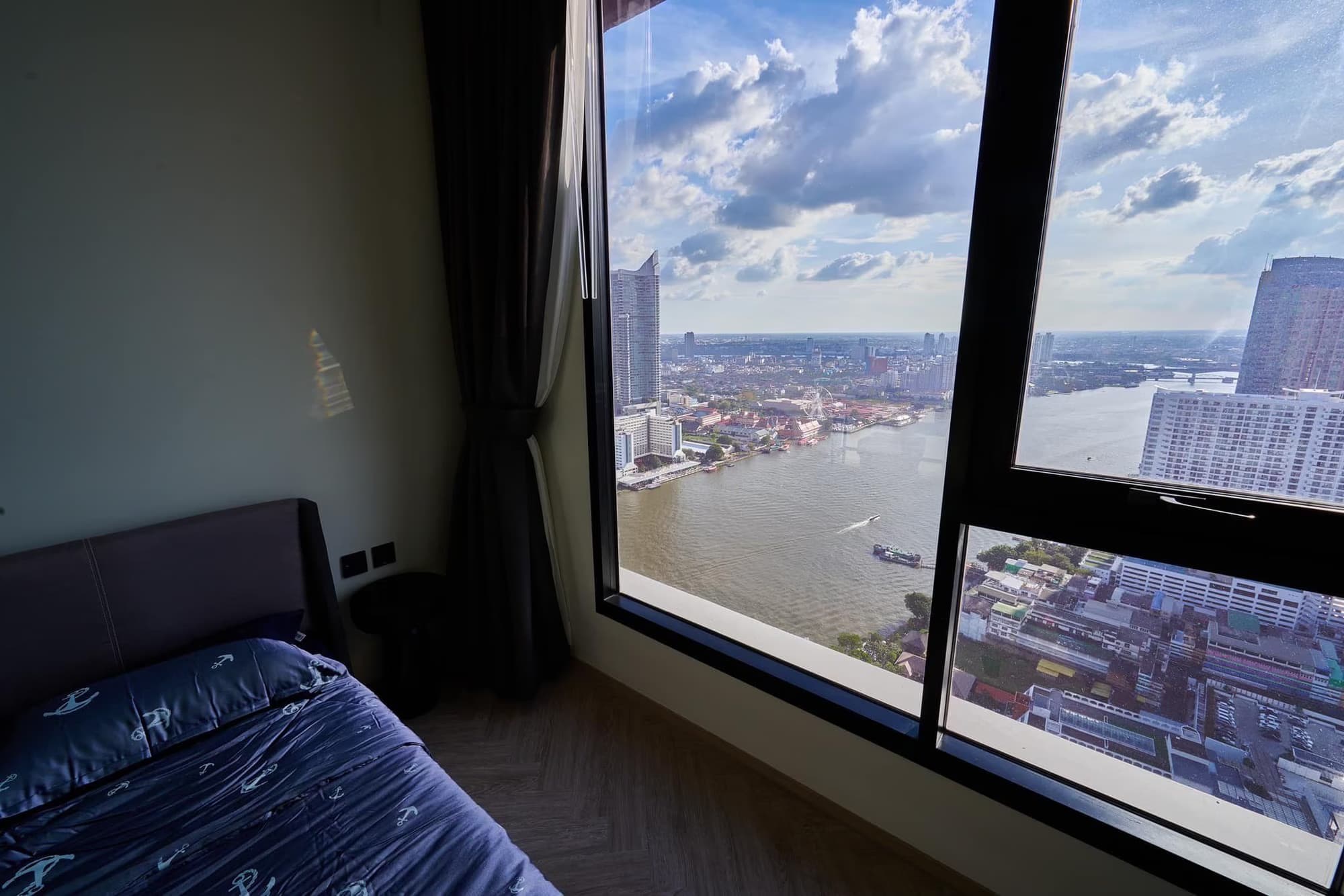 2 Bed Condo for Rent in Khlong San - Image 14