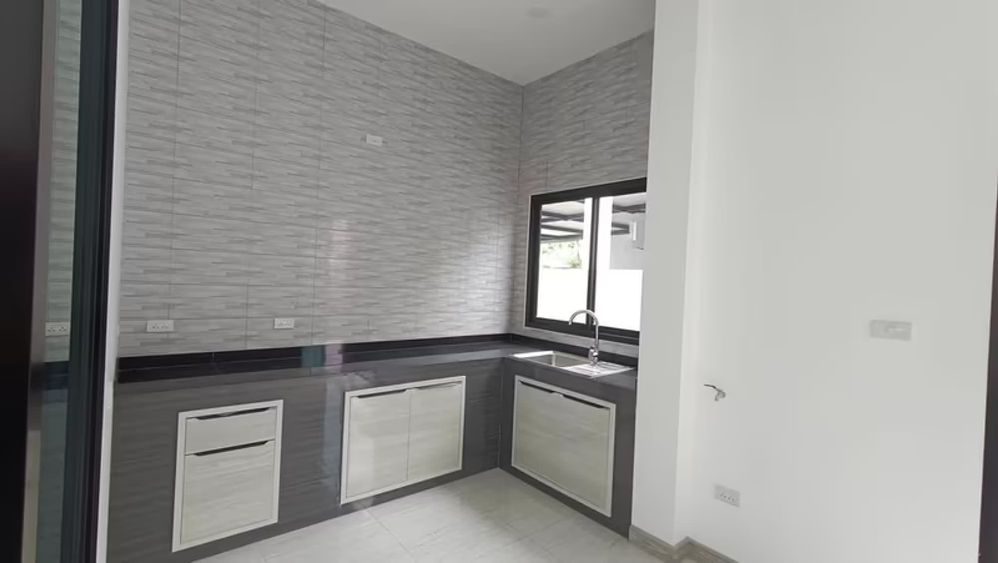 3 Bedroom House - Image 3
