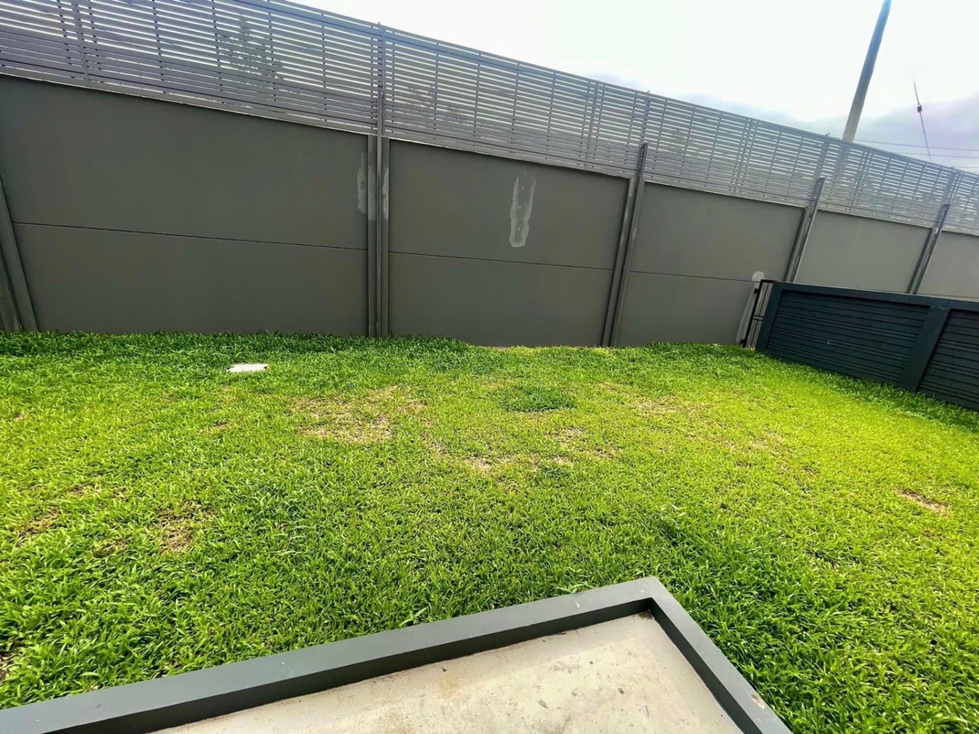 4 Bed House for Rent in Bang Kapi - Image 10