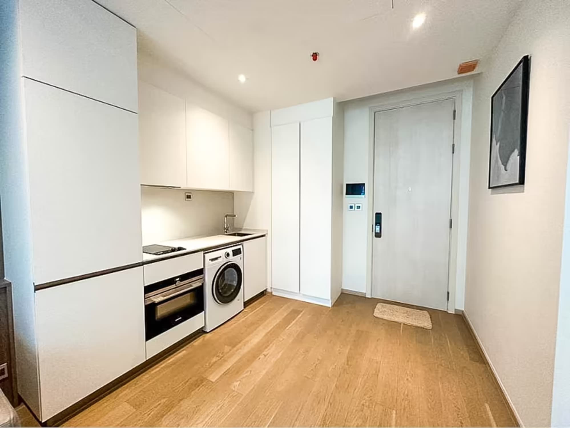 1 Bedroom Condo at The Strand Thonglor - Image 3