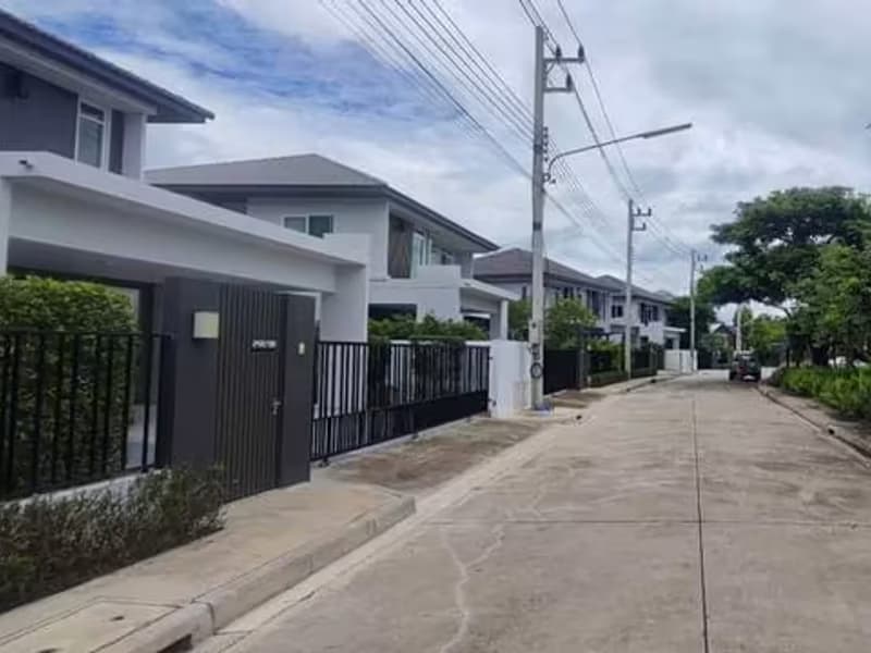 House for Sale in San Na Meng, San Sai.