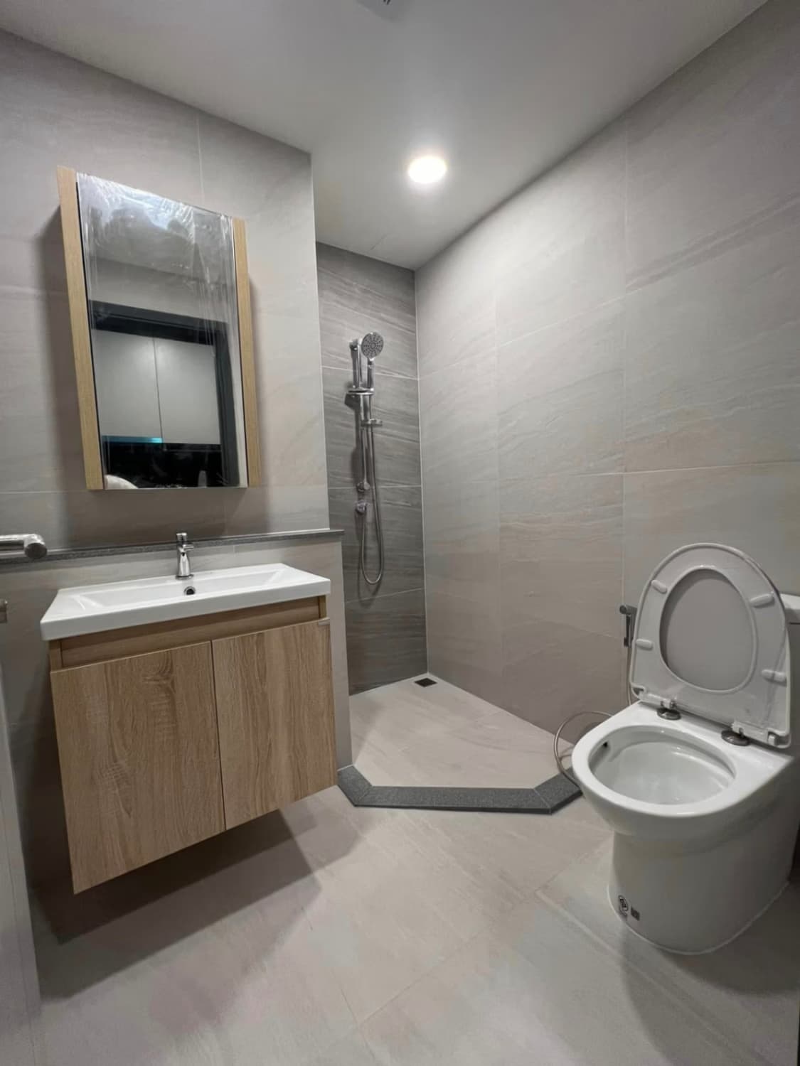 1 ห้องนอน คอนโด สำหรับ จำหน่าย ใน ห้วยขวาง - Image 11
