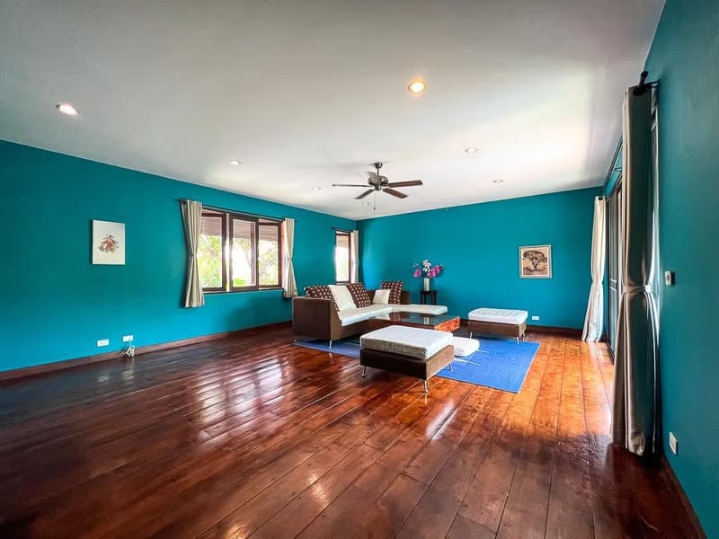 Pool Villa for Rent/Sale near City [Holiday Rental]