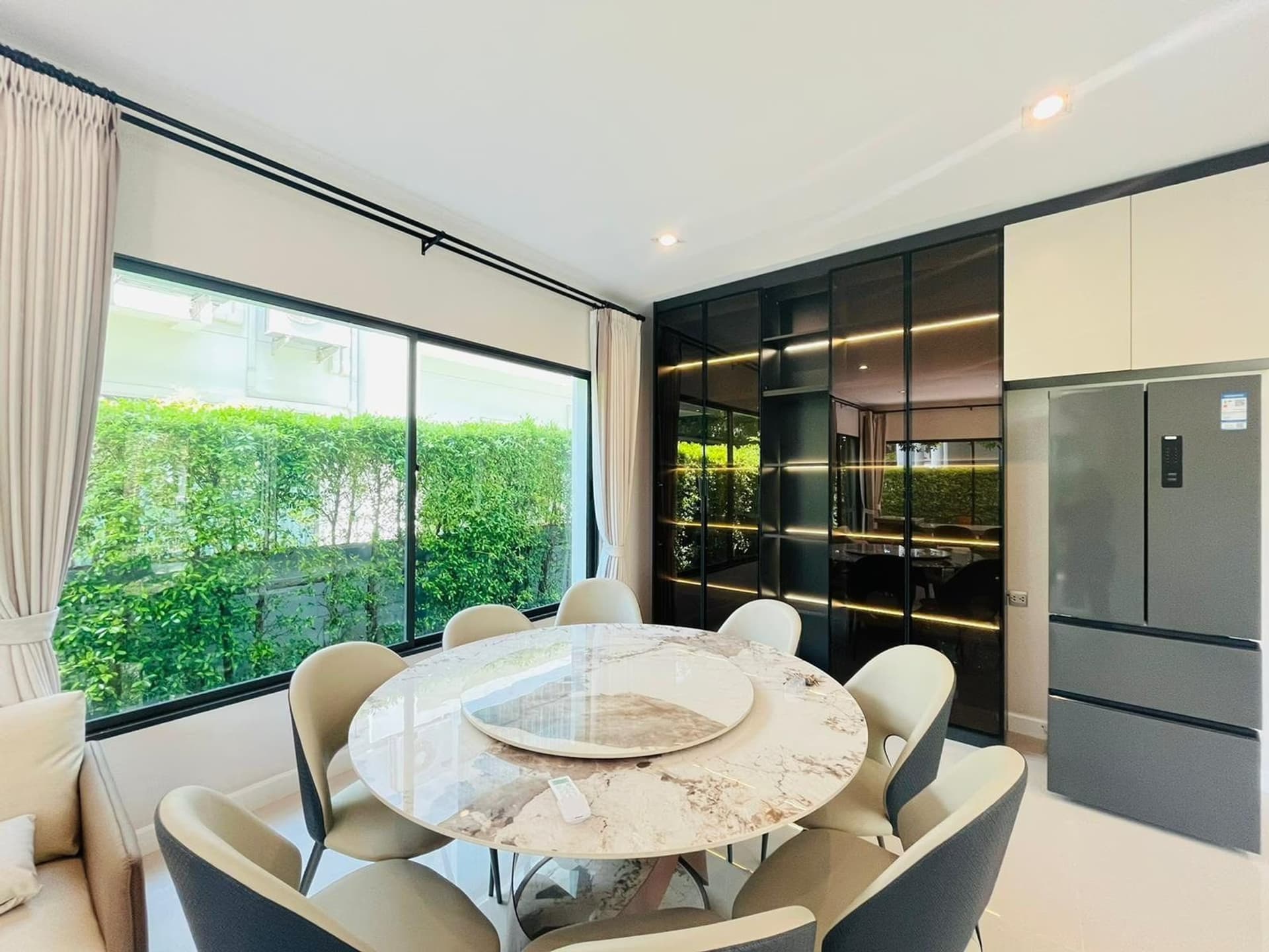 4 Bed House for Rent and Sale in Prawet - Image 5