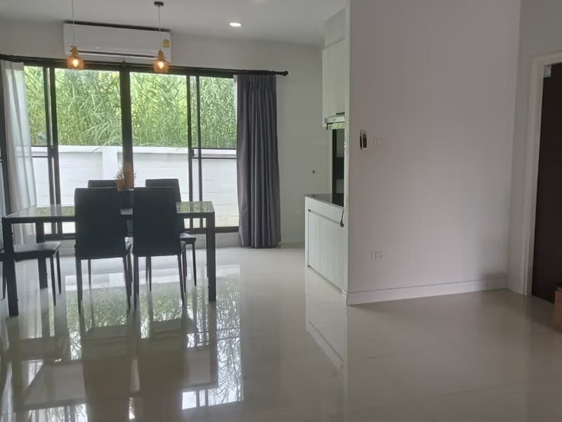 3 Bed Townhouse for Rent in San Sai
