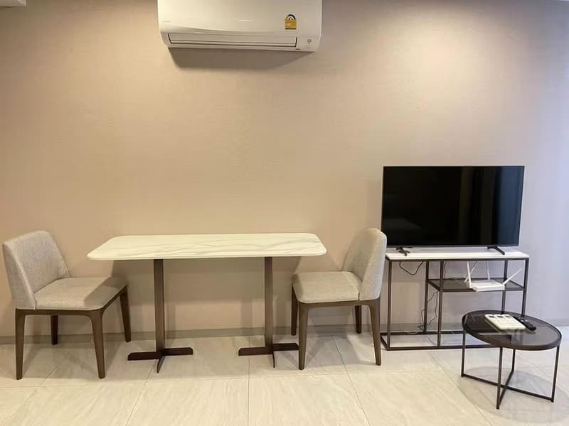 2 Bed Condo for Rent and Sale  Near Sukhumvit MRT