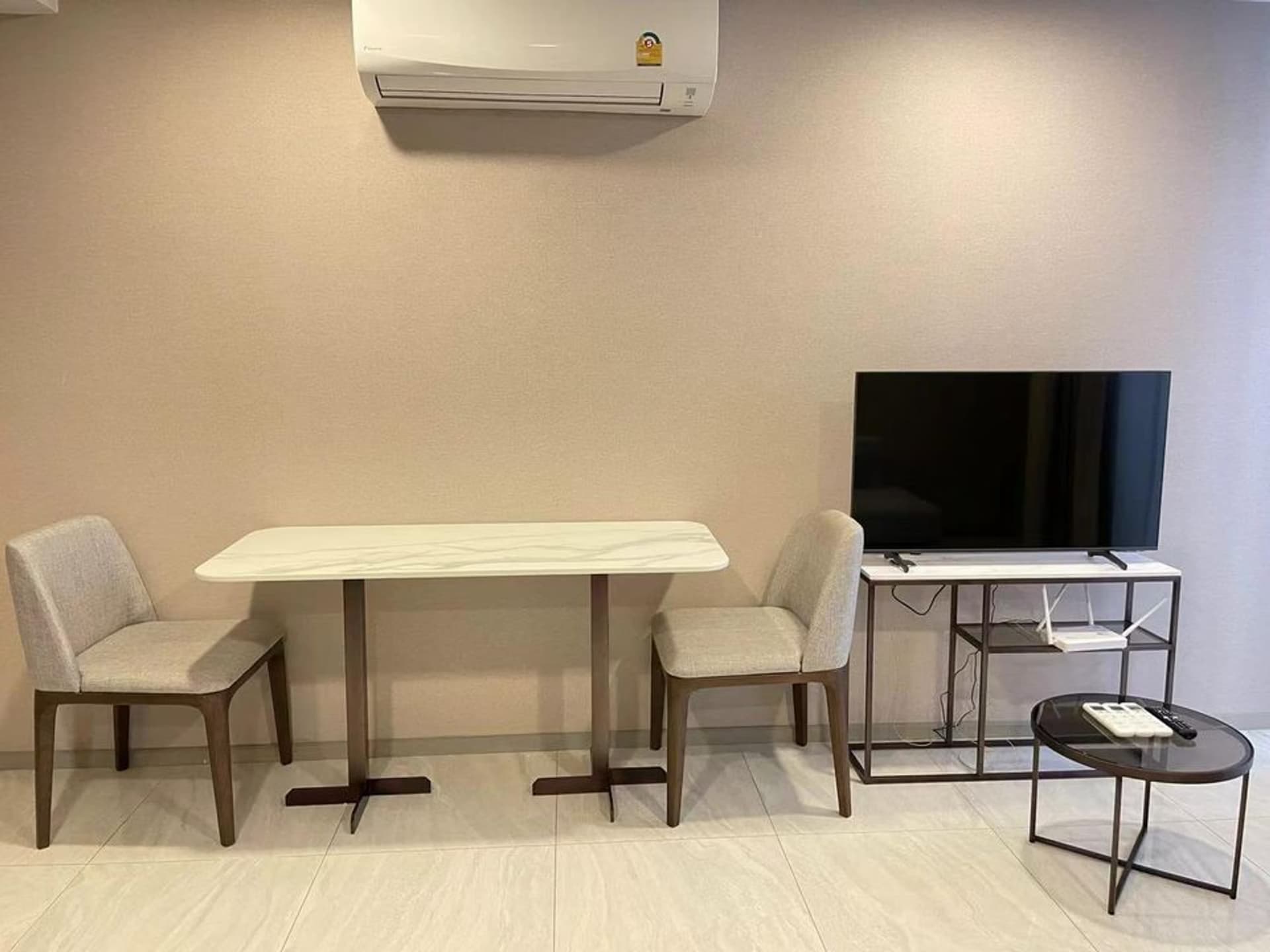 2 Bed Condo for Rent and Sale  Near Sukhumvit MRT - Image 3